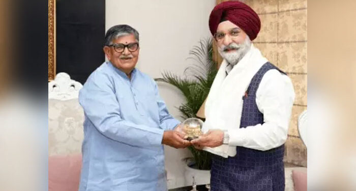 Delhi ਦੇ LG ਨੇ ਪੰਜਾਬ ਦੇ ਰਾਜਪਾਲ ਨਾਲ ਕੀਤੀ ਮੁਲਾਕਾਤ