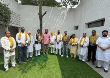 Jalandhar : ਅਕਾਲੀ ਦਲ ਅਤੇ ਭਾਜਪਾ ਨੂੰ ਝਟਕਾ ; ਕਈ ਆਗੂ ‘ਆਪ’ ਵਿੱਚ ਸ਼ਾਮਲ