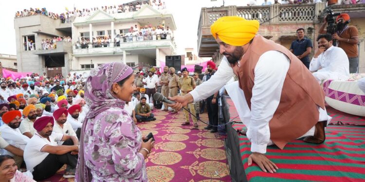 ਪਹਿਲੀ ਜੁਲਾਈ ਨੂੰ ਹਰ ਮਹਿਲਾ ਦੇ ਖਾਤੇ ਵਿੱਚ ਪਾਈ ਜਾਵੇਗੀ ਤਿੰਨ ਮਹੀਨਿਆਂ ਦੀ ‘ਮਾਵਾਂ ਧੀਆਂ ਸਤਿਕਾਰ ਰਾਸ਼ੀ’: ਮੁੱਖ ਮੰਤਰੀ ਭਗਵੰਤ ਸਿੰਘ ਮਾਨ