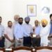 ਚੇਅਰਮੈਨ ਹਰਚੰਦ ਸਿੰਘ ਬਰਸਟ ਵੱਲੋਂ ਪੰਜਾਬ ਮੰਡੀ ਬੋਰਡ ਦੀ ਕ੍ਰਿਕਟ ਟੀਮ ਦੇ ਖਿਡਾਰੀਆਂ ਦਾ ਸਨਮਾਨ ਚੇਅਰਮੈਨ ਹਰਚੰਦ ਸਿੰਘ ਬਰਸਟ ਵੱਲੋਂ ਪੰਜਾਬ ਮੰਡੀ ਬੋਰਡ ਦੀ ਕ੍ਰਿਕਟ ਟੀਮ ਦੇ ਖਿਡਾਰੀਆਂ ਦਾ ਸਨਮਾਨ