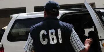 CBI ਨੇ ਚੰਡੀਗੜ੍ਹ ਪੁਲਿਸ ਦੇ ਏਐਸਆਈ ਨੂੰ ਰਿਸ਼ਵਤ ਲੈਂਦੇ ਰੰਗੇ ਹੱਥੀਂ ਕੀਤਾ ਕਾਬੂ CBI ਨੇ ਚੰਡੀਗੜ੍ਹ ਪੁਲਿਸ ਦੇ ਏਐਸਆਈ ਨੂੰ ਰਿਸ਼ਵਤ ਲੈਂਦੇ ਰੰਗੇ ਹੱਥੀਂ ਕੀਤਾ ਕਾਬੂ