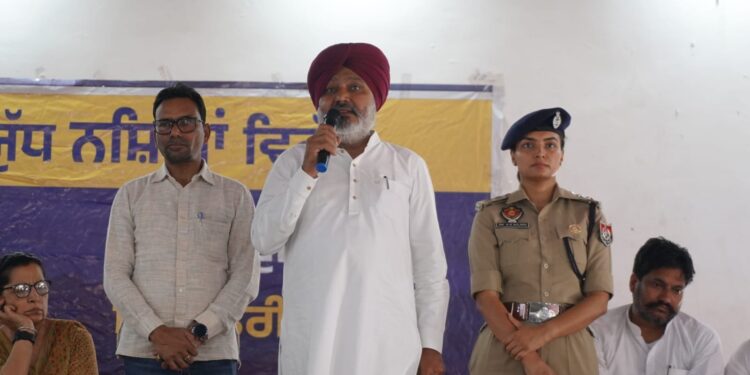 ਨਸ਼ਾ ਮੁਕਤ ਪੰਜਾਬ ਦੀ ਸਿਰਜਣਾ ਲਈ ਸਮਾਜ ਦੇ ਹਰ ਵਰਗ ਦਾ ਸਹਿਯੋਗ ਲਾਜ਼ਮੀ: ਹਰਪਾਲ ਸਿੰਘ ਚੀਮਾ ਨਸ਼ਾ ਮੁਕਤ ਪੰਜਾਬ ਦੀ ਸਿਰਜਣਾ ਲਈ ਸਮਾਜ ਦੇ ਹਰ ਵਰਗ ਦਾ ਸਹਿਯੋਗ ਲਾਜ਼ਮੀ: ਹਰਪਾਲ ਸਿੰਘ ਚੀਮਾ