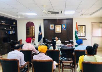 ਡਿਪਟੀ ਕਮਿਸ਼ਨਰ ਕੋਮਲ ਮਿੱਤਲ ਦੀ ਪ੍ਰਧਾਨਗੀ ਹੇਠ ਜ਼ਿਲ੍ਹਾ ਸੈਨਿਕ ਬੋਰਡ ਦੀ ਤਿਮਾਹੀ ਮੀਟਿੰਗ ਸੰਪੰਨ ਡਿਪਟੀ ਕਮਿਸ਼ਨਰ ਕੋਮਲ ਮਿੱਤਲ ਦੀ ਪ੍ਰਧਾਨਗੀ ਹੇਠ ਜ਼ਿਲ੍ਹਾ ਸੈਨਿਕ ਬੋਰਡ ਦੀ ਤਿਮਾਹੀ ਮੀਟਿੰਗ ਸੰਪੰਨ
