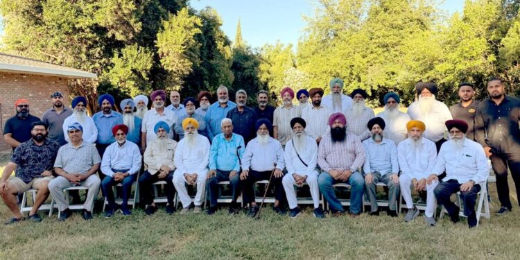 ਸ਼੍ਰੋਮਣੀ ਕਮੇਟੀ ਵਫ਼ਦ ਨੇ ਯੂਬਾ ਸਿਟੀ ਵਿਖੇ ਸਥਾਨਕ ਸਿੱਖ ਆਗੂਆਂ ਨਾਲ ਕੀਤੀ ਇਕੱਤਰਤਾ ਸ਼੍ਰੋਮਣੀ ਕਮੇਟੀ ਵਫ਼ਦ ਨੇ ਯੂਬਾ ਸਿਟੀ ਵਿਖੇ ਸਥਾਨਕ ਸਿੱਖ ਆਗੂਆਂ ਨਾਲ ਕੀਤੀ ਇਕੱਤਰਤਾ