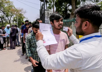 ਸਖ਼ਤ ਸੁਰੱਖਿਆ ਹੇਠ ਸਮਾਪਤ ਹੋਈ NEET-UG 2026 ਦੀ ਮੁੜ ਪ੍ਰੀਖਿਆ ਸਖ਼ਤ ਸੁਰੱਖਿਆ ਹੇਠ ਸਮਾਪਤ ਹੋਈ NEET-UG 2026 ਦੀ ਮੁੜ ਪ੍ਰੀਖਿਆ