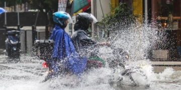 Typhoon Bavi ਕਾਰਨ ਫਿਲੀਪੀਨਜ਼ ਵਿੱਚ 18 ਲੋਕਾਂ ਦੀ ਮੌਤ Typhoon Bavi ਕਾਰਨ ਫਿਲੀਪੀਨਜ਼ ਵਿੱਚ 18 ਲੋਕਾਂ ਦੀ ਮੌਤ