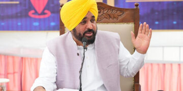 Punjab ਦੀਆਂ ਔਰਤਾਂ ਨੂੰ ਅੱਜ ਤੋਂ ਮਿਲਣਗੇ 1,000 ਰੁਪਏ Punjab ਦੀਆਂ ਔਰਤਾਂ ਨੂੰ ਅੱਜ ਤੋਂ ਮਿਲਣਗੇ 1,000 ਰੁਪਏ