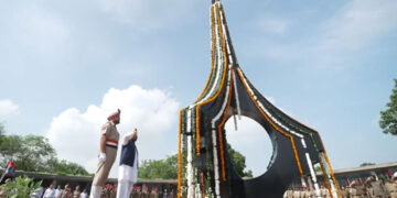 Kargil Vijay Diwas: CM ਮਾਨ ਨੇ ਵਿਜੇ ਦਿਵਸ ‘ਤੇ ਸ਼ਹੀਦਾਂ ਨੂੰ ਸ਼ਰਧਾਂਜਲੀ ਕੀਤੀ ਭੇਂਟ