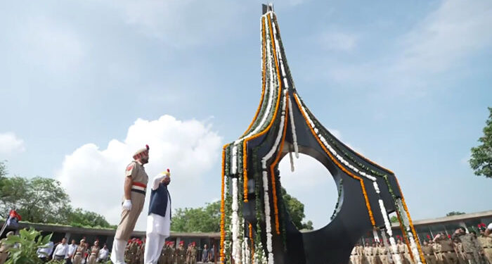 Kargil Vijay Diwas: CM ਮਾਨ ਨੇ ਵਿਜੇ ਦਿਵਸ ‘ਤੇ ਸ਼ਹੀਦਾਂ ਨੂੰ ਸ਼ਰਧਾਂਜਲੀ ਕੀਤੀ ਭੇਂਟ Kargil Vijay Diwas: CM ਮਾਨ ਨੇ ਵਿਜੇ ਦਿਵਸ ‘ਤੇ ਸ਼ਹੀਦਾਂ ਨੂੰ ਸ਼ਰਧਾਂਜਲੀ ਕੀਤੀ ਭੇਂਟ