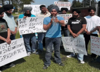 Canada ‘ਚ 500 ਪੰਜਾਬੀ ਵਿਦਿਆਰਥੀਆਂ ‘ਤੇ ਦੇਸ਼ ਨਿਕਾਲੇ ਦੀ ਤਲਵਾਰ ! Canada ‘ਚ 500 ਪੰਜਾਬੀ ਵਿਦਿਆਰਥੀਆਂ ‘ਤੇ ਦੇਸ਼ ਨਿਕਾਲੇ ਦੀ ਤਲਵਾਰ !