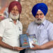 ਪੁਸਤਕ ਸੱਭਿਆਚਾਰ ਦੀ ਉਸਾਰੀ ਲਈ ਸਮੂਹ ਪੰਜਾਬੀਆਂ ਵੱਲੋਂ “ਘਰ-ਘਰ ਲਾਇਬਰੇਰੀ ਲਹਿਰ” ਉਸਾਰਨ ਦੀ ਲੋੜ – ਦਰਸ਼ਨ ਬੁੱਟਰ ਪੁਸਤਕ ਸੱਭਿਆਚਾਰ ਦੀ ਉਸਾਰੀ ਲਈ ਸਮੂਹ ਪੰਜਾਬੀਆਂ ਵੱਲੋਂ “ਘਰ-ਘਰ ਲਾਇਬਰੇਰੀ ਲਹਿਰ” ਉਸਾਰਨ ਦੀ ਲੋੜ – ਦਰਸ਼ਨ ਬੁੱਟਰ