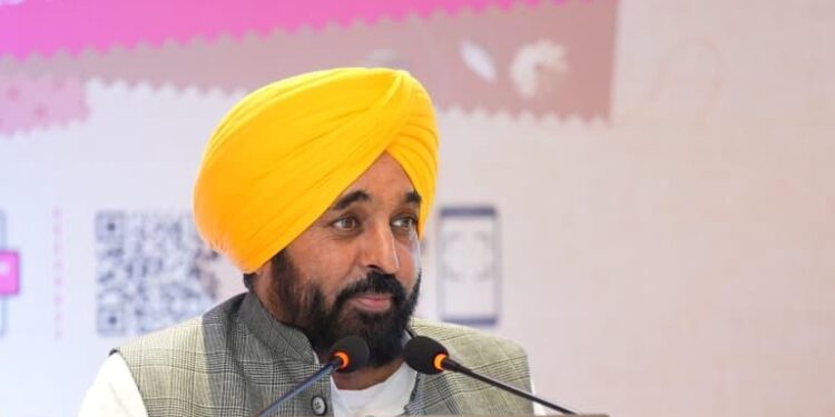 ਪੰਜਾਬ ਦੇ ਟੈਕਸਟਾਈਲ ਖੇਤਰ ਵਿੱਚ ਅਥਾਹ ਸੰਭਾਵਨਾਵਾਂ ਮੌਜੂਦ; ਉੱਦਮੀਆਂ ਨੂੰ ਨਿਵੇਸ਼ ਕਰਨਾ ਚਾਹੀਦਾ ਹੈ, ਸਰਕਾਰ ਵੱਲੋਂ ਪੂਰਾ ਸਮਰਥਨ ਦਿੱਤਾ ਜਾਵੇਗਾ: ਮੁੱਖ ਮੰਤਰੀ ਭਗਵੰਤ ਸਿੰਘ ਮਾਨ