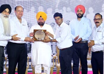 ਫੋਟੋਗ੍ਰਾਫੀ ਸਿਰਫ਼ ਪੇਸ਼ਾ ਨਹੀਂ, ਸਗੋਂ ਇੱਕ ਖੂਬਸੂਰਤ ਕਲਾ ਹੈ – ਹਰਚੰਦ ਸਿੰਘ ਬਰਸਟ
