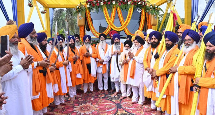Punjab: ਮੀਰੀ-ਪੀਰੀ ਖਾਲਸਾ ਮਾਰਚ ਫਰੀਦਕੋਟ ਤੋਂ ਅਗਲੇ ਪੜਾਅ ਲਈ ਹੋਇਆ ਰਵਾਨਾ Punjab: ਮੀਰੀ-ਪੀਰੀ ਖਾਲਸਾ ਮਾਰਚ ਫਰੀਦਕੋਟ ਤੋਂ ਅਗਲੇ ਪੜਾਅ ਲਈ ਹੋਇਆ ਰਵਾਨਾ