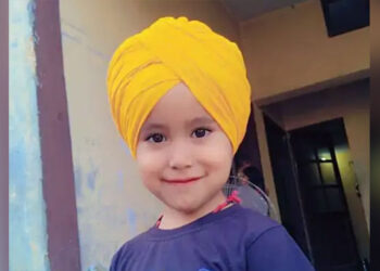 Breaking: ਸਕੂਲ ਬੱਸ ਡਰਾਈਵਰ ਨੇ ਢਾਈ ਸਾਲ ਦੇ ਮਾਸੂਮ ਨੂੰ ਕੁਚਲਿਆ: ਪੁੱਤ ਦੀ ਮਾਂ ਦੇ ਸਾਹਮਣੇ ਹੀ ਹੋਈ ਮੌਤ Breaking: ਸਕੂਲ ਬੱਸ ਡਰਾਈਵਰ ਨੇ ਢਾਈ ਸਾਲ ਦੇ ਮਾਸੂਮ ਨੂੰ ਕੁਚਲਿਆ: ਪੁੱਤ ਦੀ ਮਾਂ ਦੇ ਸਾਹਮਣੇ ਹੀ ਹੋਈ ਮੌਤ