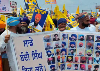 ਚੰਡੀਗੜ੍ਹ ਪੁਲਿਸ ਵੱਲੋਂ ਵੱਡੀ ਕਾਰਵਾਈ ; ਮਨਪ੍ਰੀਤ ਇਆਲੀ ਅਤੇ ਹੋਰਾਂ ਖਿਲਾਫ਼ FIR ਦਰਜ ਚੰਡੀਗੜ੍ਹ ਪੁਲਿਸ ਵੱਲੋਂ ਵੱਡੀ ਕਾਰਵਾਈ ; ਮਨਪ੍ਰੀਤ ਇਆਲੀ ਅਤੇ ਹੋਰਾਂ ਖਿਲਾਫ਼ FIR ਦਰਜ
