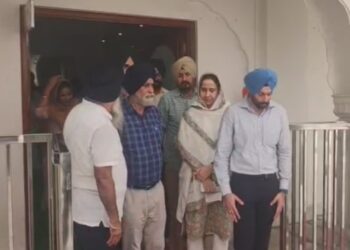 328 ਪਾਵਨ ਸਰੂਪਾਂ ਦਾ ਮਾਮਲਾ : SIT ਨੇ ਜਾਂਚ ਕੀਤੀ ਤੇਜ਼ ; ਟੀਮ DIG ਨਾਨਕ ਸਿੰਘ ਦੀ ਅਗਵਾਈ ਹੇਠ ਪਹੁੰਚੀ ਅੰਮ੍ਰਿਤਸਰ 328 ਪਾਵਨ ਸਰੂਪਾਂ ਦਾ ਮਾਮਲਾ : SIT ਨੇ ਜਾਂਚ ਕੀਤੀ ਤੇਜ਼ ; ਟੀਮ DIG ਨਾਨਕ ਸਿੰਘ ਦੀ ਅਗਵਾਈ ਹੇਠ ਪਹੁੰਚੀ ਅੰਮ੍ਰਿਤਸਰ