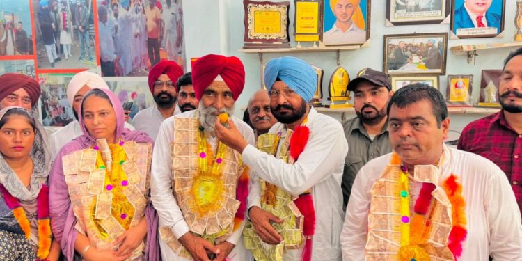 ਬੁਢਲਾਡਾ ਨਗਰ ਕੌਂਸਲ ‘ਤੇ ਆਮ ਆਦਮੀ ਪਾਰਟੀ ਕਾਬਜ਼ ਬੁਢਲਾਡਾ ਨਗਰ ਕੌਂਸਲ ‘ਤੇ ਆਮ ਆਦਮੀ ਪਾਰਟੀ ਕਾਬਜ਼