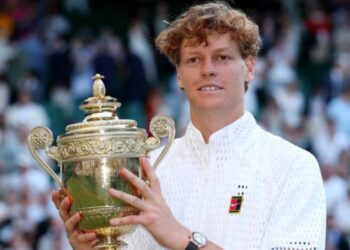 Wimbledon : ਜੈਨਿਕ ਸਿਨਰ ਨੇ ਲਗਾਤਾਰ ਦੂਜੀ ਵਾਰ ਜਿੱਤਿਆ ਵਿੰਬਲਡਨ ਦਾ ਖ਼ਿਤਾਬ ; ਫਾਈਨਲ ਵਿੱਚ ਜਰਮਨੀ ਦੇ ਅਲੈਗਜ਼ੈਂਡਰ ਜ਼ਵੇਰੇਵ ਨੂੰ ਹਰਾਇਆ Wimbledon : ਜੈਨਿਕ ਸਿਨਰ ਨੇ ਲਗਾਤਾਰ ਦੂਜੀ ਵਾਰ ਜਿੱਤਿਆ ਵਿੰਬਲਡਨ ਦਾ ਖ਼ਿਤਾਬ ; ਫਾਈਨਲ ਵਿੱਚ ਜਰਮਨੀ ਦੇ ਅਲੈਗਜ਼ੈਂਡਰ ਜ਼ਵੇਰੇਵ ਨੂੰ ਹਰਾਇਆ