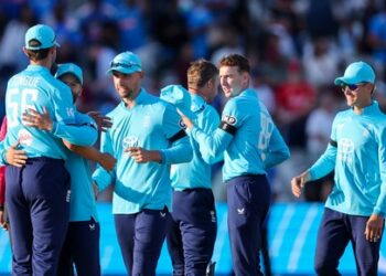 IND Vs ENG 3rd ODI : ਇੰਗਲੈਂਡ ਨੇ ਭਾਰਤ ਨੂੰ 27 ਦੌੜਾਂ ਨਾਲ ਹਰਾਇਆ ; ਸੀਰੀਜ਼ 2-1 ਨਾਲ ਜਿੱਤੀ IND Vs ENG 3rd ODI : ਇੰਗਲੈਂਡ ਨੇ ਭਾਰਤ ਨੂੰ 27 ਦੌੜਾਂ ਨਾਲ ਹਰਾਇਆ ; ਸੀਰੀਜ਼ 2-1 ਨਾਲ ਜਿੱਤੀ