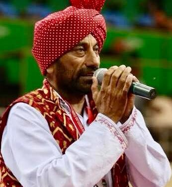ਘੁੱਗੀ ਦਾ ਉਸਤਾਦ: ਹਰ ਫ਼ਨ ਮੌਲਾ ਚਾਚਾ ਰੌਣਕੀ ਰਾਮ – ਗੁਰਭਜਨ ਗਿੱਲ ਘੁੱਗੀ ਦਾ ਉਸਤਾਦ: ਹਰ ਫ਼ਨ ਮੌਲਾ ਚਾਚਾ ਰੌਣਕੀ ਰਾਮ – ਗੁਰਭਜਨ ਗਿੱਲ