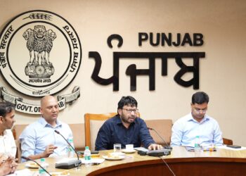 ਮਾਨ ਸਰਕਾਰ ਦੀ “ਆਨਲਾਈਨ ਮਿਲਣੀ” ਵਿਦੇਸ਼ਾਂ ਵਿੱਚ ਵੱਸਦੇ ਪੰਜਾਬੀਆਂ ਲਈ ਬਣੀ ਭਰੋਸੇਮੰਦ ਮੰਚ: ਡਾ. ਰਵਜੋਤ ਸਿੰਘ ਮਾਨ ਸਰਕਾਰ ਦੀ “ਆਨਲਾਈਨ ਮਿਲਣੀ” ਵਿਦੇਸ਼ਾਂ ਵਿੱਚ ਵੱਸਦੇ ਪੰਜਾਬੀਆਂ ਲਈ ਬਣੀ ਭਰੋਸੇਮੰਦ ਮੰਚ: ਡਾ. ਰਵਜੋਤ ਸਿੰਘ