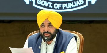ਮੁੱਖ ਮੰਤਰੀ ਭਗਵੰਤ ਸਿੰਘ ਮਾਨ ਵੱਲੋਂ ਵੱਡੀ ਰਾਹਤ ਦਾ ਐਲਾਨ: ਪੰਜਾਬ ਵਿੱਚ ਬਣਾਏ ਜਾਣਗੇ 10 ਲੱਖ ਨਵੇਂ ਰਾਸ਼ਨ ਕਾਰਡ ਮੁੱਖ ਮੰਤਰੀ ਭਗਵੰਤ ਸਿੰਘ ਮਾਨ ਵੱਲੋਂ ਵੱਡੀ ਰਾਹਤ ਦਾ ਐਲਾਨ: ਪੰਜਾਬ ਵਿੱਚ ਬਣਾਏ ਜਾਣਗੇ 10 ਲੱਖ ਨਵੇਂ ਰਾਸ਼ਨ ਕਾਰਡ