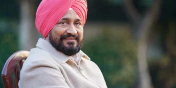 ਚੰਨੀ ਦੇ ਹੱਕ ‘ਚ ਦਿਖੀ ਪੰਜਾਬ ਕਾਂਗਰਸ! 100 ਦੇ ਕਰੀਬ ਵਿਧਾਇਕ – ਸਾਬਕਾ ਵਿਧਾਇਕ, ਸਾਬਕਾ ਮੰਤਰੀ ਤੇ ਸੀਨੀਅਰ ਲੀਡਰਸ਼ਿਪ ਰਹੀ ਮੀਟਿੰਗ ‘ਚ ਮੌਜੂਦ