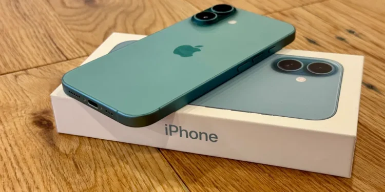 Apple ਨੇ ਦਿੱਤਾ ਵੱਡਾ ਝਟਕਾ! iPhone ਦੀਆਂ ਕੀਮਤਾਂ ‘ਚ ਹੋਇਆ ਇਜ਼ਾਫਾ Apple ਨੇ ਦਿੱਤਾ ਵੱਡਾ ਝਟਕਾ! iPhone ਦੀਆਂ ਕੀਮਤਾਂ ‘ਚ ਹੋਇਆ ਇਜ਼ਾਫਾ