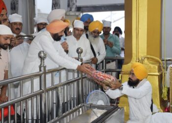 ਤਖ਼ਤ ਸ੍ਰੀ ਕੇਸਗੜ੍ਹ ਸਾਹਿਬ ਵਿਖੇ ਨਤਮਸਤਕ ਹੋਏ ਪੰਜਾਬ ਭਾਜਪਾ ਪ੍ਰਧਾਨ ਕੇਵਲ ਸਿੰਘ ਢਿੱਲੋਂ ਤਖ਼ਤ ਸ੍ਰੀ ਕੇਸਗੜ੍ਹ ਸਾਹਿਬ ਵਿਖੇ ਨਤਮਸਤਕ ਹੋਏ ਪੰਜਾਬ ਭਾਜਪਾ ਪ੍ਰਧਾਨ ਕੇਵਲ ਸਿੰਘ ਢਿੱਲੋਂ