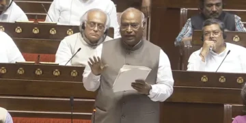 Parliament Monsoon Session : ਮੱਲਿਕਾਰਜੁਨ ਖੜਗੇ ਨੇ ਪੇਪਰ ਲੀਕ ਦੇ ਮਾਮਲੇ ‘ਤੇ ਸਰਕਾਰ ਨੂੰ ਘੇਰਿਆ