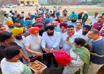 Amritsar : ਰੰਗਲਾ ਪੰਜਾਬ ਸਕੀਮ ਤਹਿਤ ਮੁਫ਼ਤ ਪਬਲਿਕ ਇੰਡੋਰ ਜਿਮ ਲੋਕਾਂ ਨੂੰ ਸਮਰਪਿਤ Amritsar : ਰੰਗਲਾ ਪੰਜਾਬ ਸਕੀਮ ਤਹਿਤ ਮੁਫ਼ਤ ਪਬਲਿਕ ਇੰਡੋਰ ਜਿਮ ਲੋਕਾਂ ਨੂੰ ਸਮਰਪਿਤ