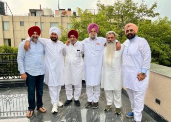 ਚੰਨੀ ਦੇ ਹੱਕ ‘ਚ ਨਿੱਤਰੇ ਸੁਖਜਿੰਦਰ ਰੰਧਾਵਾ, ਦਿੱਤਾ ‘Unity is Strength’ ਦਾ ਨਾਅਰਾ ਚੰਨੀ ਦੇ ਹੱਕ ‘ਚ ਨਿੱਤਰੇ ਸੁਖਜਿੰਦਰ ਰੰਧਾਵਾ, ਦਿੱਤਾ ‘Unity is Strength’ ਦਾ ਨਾਅਰਾ