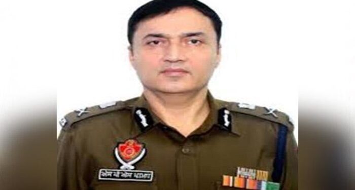 ਸੀਨੀਅਰ IPS ਅਧਿਕਾਰੀ ਸੁਰਿੰਦਰ ਪਾਲ ਸਿੰਘ ਪਰਮਾਰ ਨੂੰ ਕਲੀਨ ਚਿੱਟ ਸੀਨੀਅਰ IPS ਅਧਿਕਾਰੀ ਸੁਰਿੰਦਰ ਪਾਲ ਸਿੰਘ ਪਰਮਾਰ ਨੂੰ ਕਲੀਨ ਚਿੱਟ