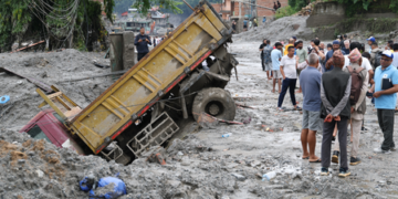 Nepal floods : ਮਰਨ ਵਾਲਿਆਂ ਦੀ ਗਿਣਤੀ 900 ਤੋਂ ਪਾਰ , 4200 ਤੋਂ ਵੱਧ ਲੋਕ ਲਾਪਤਾ