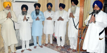 Punjab: ਬੰਦੀ ਸਿੰਘਾਂ ਦੀ ਰਿਹਾਈ ਤੇ ਚੜ੍ਹਦੀ ਕਲਾ ਲਈ ਸ਼੍ਰੋਮਣੀ ਕਮੇਟੀ ਵੱਲੋਂ ਅੱਜ ਕੀਤੇ ਜਾਣਗੇ ਅਰਦਾਸ ਸਮਾਗਮ Punjab: ਬੰਦੀ ਸਿੰਘਾਂ ਦੀ ਰਿਹਾਈ ਤੇ ਚੜ੍ਹਦੀ ਕਲਾ ਲਈ ਸ਼੍ਰੋਮਣੀ ਕਮੇਟੀ ਵੱਲੋਂ ਅੱਜ ਕੀਤੇ ਜਾਣਗੇ ਅਰਦਾਸ ਸਮਾਗਮ