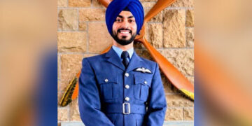 Punjab ਦਾ ਅਰਸ਼ਦੀਪ ਸਿੰਘ ਯੂਕੇ ਦੀ ਹਵਾਈ ਫ਼ੌਜ ’ਚ ਫਲਾਈਟ ਲੈਫਟੀਨੈਂਟ ਭਰਤੀ, ਜਥੇਦਾਰ ਸ੍ਰੀ ਅਕਾਲ ਤਖ਼ਤ ਸਾਹਿਬ ਨੇ ਦਿੱਤੀ ਵਧਾਈ Punjab ਦਾ ਅਰਸ਼ਦੀਪ ਸਿੰਘ ਯੂਕੇ ਦੀ ਹਵਾਈ ਫ਼ੌਜ ’ਚ ਫਲਾਈਟ ਲੈਫਟੀਨੈਂਟ ਭਰਤੀ, ਜਥੇਦਾਰ ਸ੍ਰੀ ਅਕਾਲ ਤਖ਼ਤ ਸਾਹਿਬ ਨੇ ਦਿੱਤੀ ਵਧਾਈ