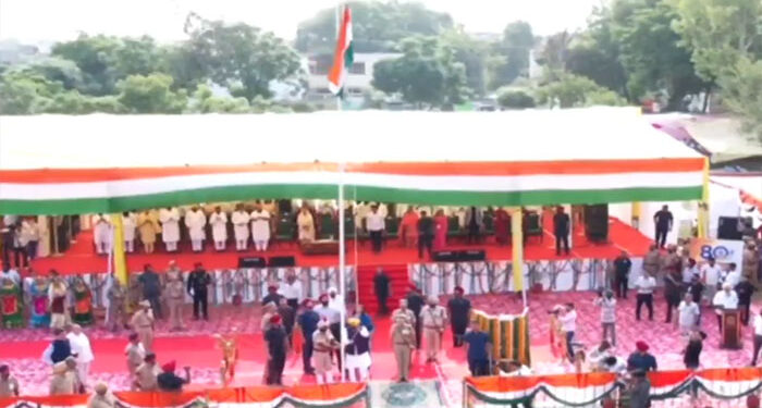 Punjab: ਮੁੱਖ ਮੰਤਰੀ ਮਾਨ ਨੇ ਫਿਰੋਜ਼ਪੁਰ ਵਿੱਚ ਲਹਿਰਾਇਆ ਤਿਰੰਗਾ
