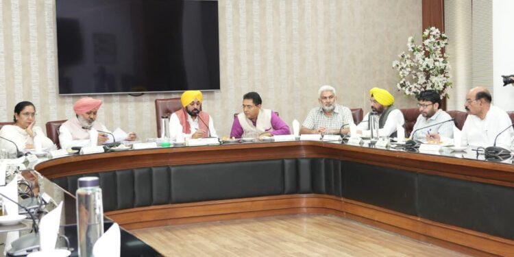 ਮੁੱਖ ਮੰਤਰੀ ਭਗਵੰਤ ਸਿੰਘ ਮਾਨ ਦੀ ਅਗਵਾਈ ਹੇਠ ਵਜ਼ਾਰਤ ਵੱਲੋਂ ‘ਪੰਜਾਬ ਰੈਗੂਲੇਸ਼ਨ ਆਫ ਫੀਸ ਆਫ ਅਣ-ਏਡਿਡ ਐਜੂਕੇਸ਼ਨਲ ਇੰਸਟੀਚਿਊਸ਼ਨਜ਼ (ਸੋਧ) ਬਿੱਲ-2026’ ਪਾਸ ਮੁੱਖ ਮੰਤਰੀ ਭਗਵੰਤ ਸਿੰਘ ਮਾਨ ਦੀ ਅਗਵਾਈ ਹੇਠ ਵਜ਼ਾਰਤ ਵੱਲੋਂ ‘ਪੰਜਾਬ ਰੈਗੂਲੇਸ਼ਨ ਆਫ ਫੀਸ ਆਫ ਅਣ-ਏਡਿਡ ਐਜੂਕੇਸ਼ਨਲ ਇੰਸਟੀਚਿਊਸ਼ਨਜ਼ (ਸੋਧ) ਬਿੱਲ-2026’ ਪਾਸ