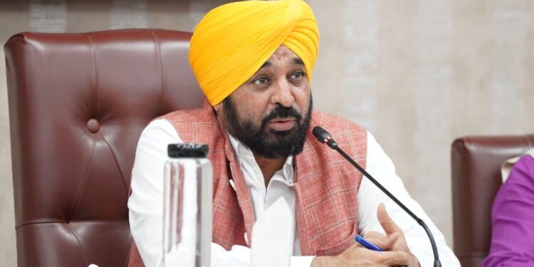 ਮੁੱਖ ਮੰਤਰੀ ਭਗਵੰਤ ਸਿੰਘ ਮਾਨ ਨੇ ਕੰਢੀ ਅਤੇ ਸਰਹੱਦੀ ਖੇਤਰਾਂ ਦੇ ਵਿਕਾਸ ਵਿੱਚ ਤੇਜ਼ੀ ਲਿਆਉਣ ਦੀ ਵਚਨਬੱਧਤਾ ਦੁਹਰਾਈ
