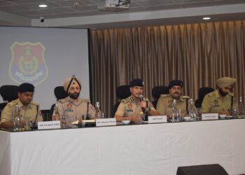 ਆਜ਼ਾਦੀ ਦਿਹਾੜਾ 2026: ਡੀਜੀਪੀ ਪੰਜਾਬ ਵੱਲੋਂ ਸਮਾਰੋਹ ਵਾਲੇ ਪ੍ਰਮੁੱਖ ਸਥਾਨਾਂ ‘ਤੇ ਮਜ਼ਬੂਤ ਸੁਰੱਖਿਆ ਵਿਵਸਥਾ ਲਾਗੂ ਕਰਨ ਦੇ ਨਿਰਦੇਸ਼ ਆਜ਼ਾਦੀ ਦਿਹਾੜਾ 2026: ਡੀਜੀਪੀ ਪੰਜਾਬ ਵੱਲੋਂ ਸਮਾਰੋਹ ਵਾਲੇ ਪ੍ਰਮੁੱਖ ਸਥਾਨਾਂ ‘ਤੇ ਮਜ਼ਬੂਤ ਸੁਰੱਖਿਆ ਵਿਵਸਥਾ ਲਾਗੂ ਕਰਨ ਦੇ ਨਿਰਦੇਸ਼