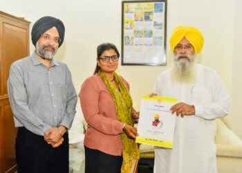 ਗੁਰਮੀਤ ਸਿੰਘ ਖੁੱਡੀਆਂ ਨੇ ਪਸ਼ੂ ਪਾਲਣ ਵਿਭਾਗ ਵਿੱਚ ਚਾਰ ਨਵ-ਨਿਯੁਕਤ ਉਮੀਦਵਾਰਾਂ ਨੂੰ ਸੌਂਪੇ ਨਿਯੁਕਤੀ ਪੱਤਰ