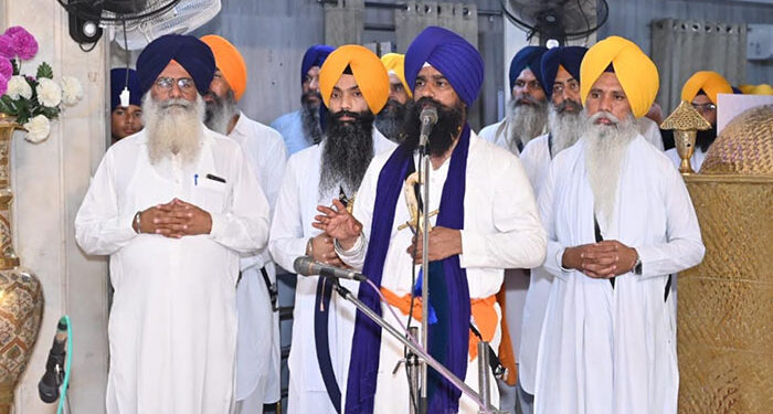 Punjab: ਸਿੱਖ ਸੰਸਥਾਵਾਂ ਅਤੇ ਪੰਥਕ ਏਕਤਾ ਨੂੰ ਕਮਜ਼ੋਰ ਕਰਨ ਦੀਆਂ ਸਾਜ਼ਿਸ਼ਾਂ ਕਦੇ ਕਾਮਯਾਬ ਨਹੀਂ ਹੋਣਗੀਆਂ – ਜਥੇਦਾਰ ਗੜਗੱਜ Punjab: ਸਿੱਖ ਸੰਸਥਾਵਾਂ ਅਤੇ ਪੰਥਕ ਏਕਤਾ ਨੂੰ ਕਮਜ਼ੋਰ ਕਰਨ ਦੀਆਂ ਸਾਜ਼ਿਸ਼ਾਂ ਕਦੇ ਕਾਮਯਾਬ ਨਹੀਂ ਹੋਣਗੀਆਂ – ਜਥੇਦਾਰ ਗੜਗੱਜ