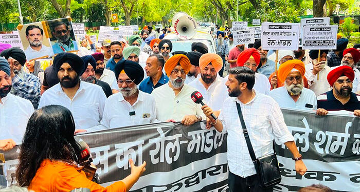 National: ਦਿੱਲੀ ਕਮੇਟੀ ਮੈਂਬਰਾਂ ਅਤੇ ਅਕਾਲੀ ਦਲ ਦਿੱਲੀ ਸਟੇਟ ਵੱਲੋਂ ਰਾਹੁਲ ਗਾਂਧੀ ਦੇ ਘਰ ਦਾ ਘਿਰਾਓ