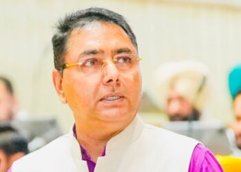 ਮੋਹਿੰਦਰ ਭਗਤ ਵੱਲੋਂ ਮਧੂ ਮੱਖੀ ਪਾਲਣ, ਰੇਸ਼ਮ ਪਾਲਣ ਅਤੇ ਖੁੰਭ ਉਤਪਾਦਨ ਨਾਲ ਸਬੰਧਤ ਯੋਜਨਾਵਾਂ ਦੀ ਪ੍ਰਗਤੀ ਦਾ ਜਾਇਜ਼ਾ ਮੋਹਿੰਦਰ ਭਗਤ ਵੱਲੋਂ ਮਧੂ ਮੱਖੀ ਪਾਲਣ, ਰੇਸ਼ਮ ਪਾਲਣ ਅਤੇ ਖੁੰਭ ਉਤਪਾਦਨ ਨਾਲ ਸਬੰਧਤ ਯੋਜਨਾਵਾਂ ਦੀ ਪ੍ਰਗਤੀ ਦਾ ਜਾਇਜ਼ਾ