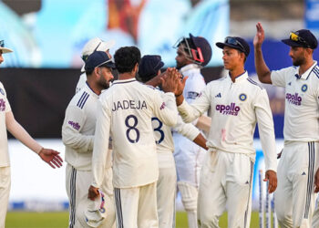 India Vs Sri Lanka: ਭਾਰਤ ਨੇ ਜਿੱਤਿਆ ਪਹਿਲਾ ਟੈਸਟ ਮੈਚ, ਸ਼੍ਰੀਲੰਕਾ ਨੂੰ ਹਰਾਇਆ India Vs Sri Lanka: ਭਾਰਤ ਨੇ ਜਿੱਤਿਆ ਪਹਿਲਾ ਟੈਸਟ ਮੈਚ, ਸ਼੍ਰੀਲੰਕਾ ਨੂੰ ਹਰਾਇਆ