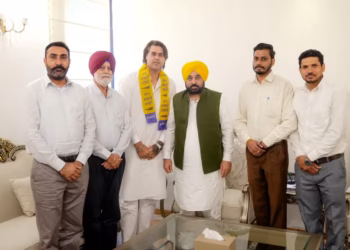 ਸਾਬਕਾ ਕ੍ਰਿਕਟਰ ਮਨਪ੍ਰੀਤ ਸਿੰਘ ਗੋਨੀ ਆਮ ਆਦਮੀ ਪਾਰਟੀ ਵਿੱਚ ਸ਼ਾਮਲ 