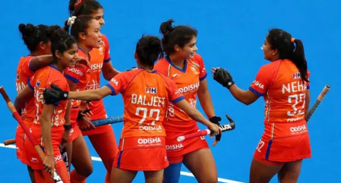 Women’s Hockey World Cup: ਭਾਰਤ ਨੇ ਇੰਗਲੈਂਡ ਨਾਲ ਮੈਚ ਖੇਡਿਆ ਡਰਾਅ, ਅਗਲੇ ਦੌਰ ਵਿੱਚ ਜਗ੍ਹਾ ਕੀਤੀ ਪੱਕੀ Women’s Hockey World Cup: ਭਾਰਤ ਨੇ ਇੰਗਲੈਂਡ ਨਾਲ ਮੈਚ ਖੇਡਿਆ ਡਰਾਅ, ਅਗਲੇ ਦੌਰ ਵਿੱਚ ਜਗ੍ਹਾ ਕੀਤੀ ਪੱਕੀ