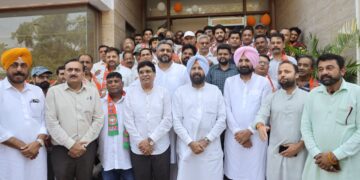 ਪੰਜਾਬ ‘ਚ ਭਾਜਪਾ ਨੂੰ ਵੱਡਾ ਹੁੰਗਾਰਾ: ਗੜ੍ਹਵਾਲ ਸਮਾਜ ਦੇ 250 ਤੋਂ ਵੱਧ ਆਗੂ ਪਾਰਟੀ ‘ਚ ਸ਼ਾਮਲ