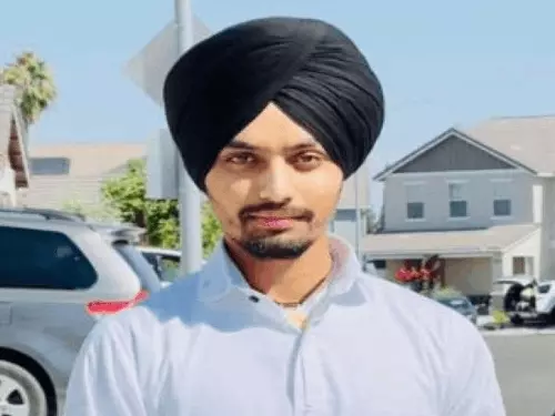 ਰੋਜ਼ੀ-ਰੋਟੀ ਕਮਾਉਣ ਅਮਰੀਕਾ ਗਏ ਪੰਜਾਬੀ ਨੌਜਵਾਨ ਦਾ ਕਤਲ ਰੋਜ਼ੀ-ਰੋਟੀ ਕਮਾਉਣ ਅਮਰੀਕਾ ਗਏ ਪੰਜਾਬੀ ਨੌਜਵਾਨ ਦਾ ਕਤਲ